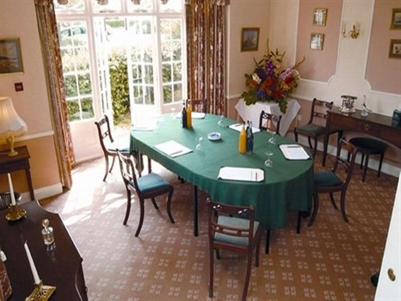 Corse Lawn House Hotel エクステリア 写真